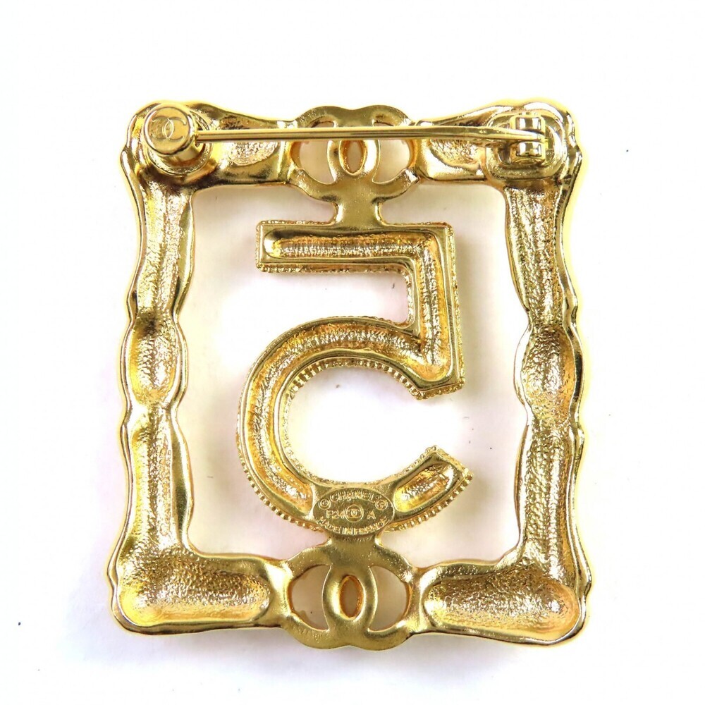 CHANEL Gold Logo Brooch - Picture 3 of 6